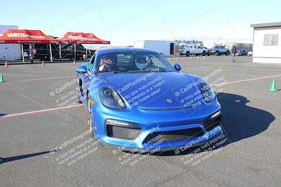 media/Nov-19-2022-Speed Ventures (Sat) [[eb5c8f9508]]/Around the Pits/Pre Grid Black/